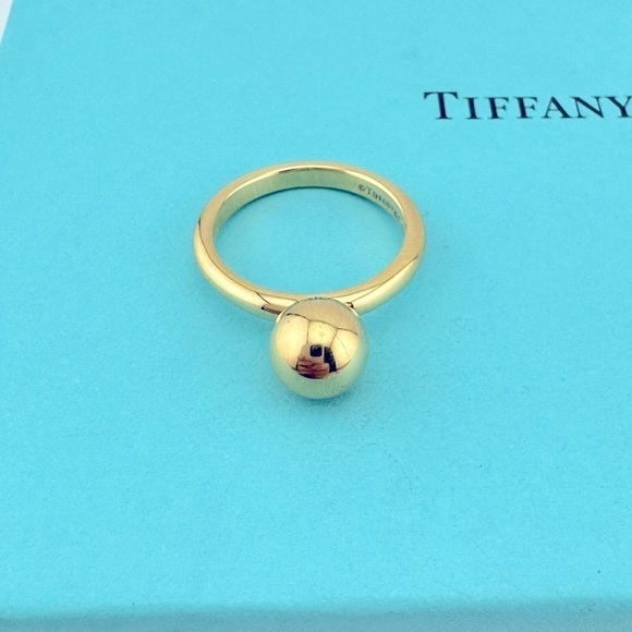 Tiffany & Co. 8mm Hardwear Ball Ring in 18k Yellow Gold, Retired - Picture 1 of 7